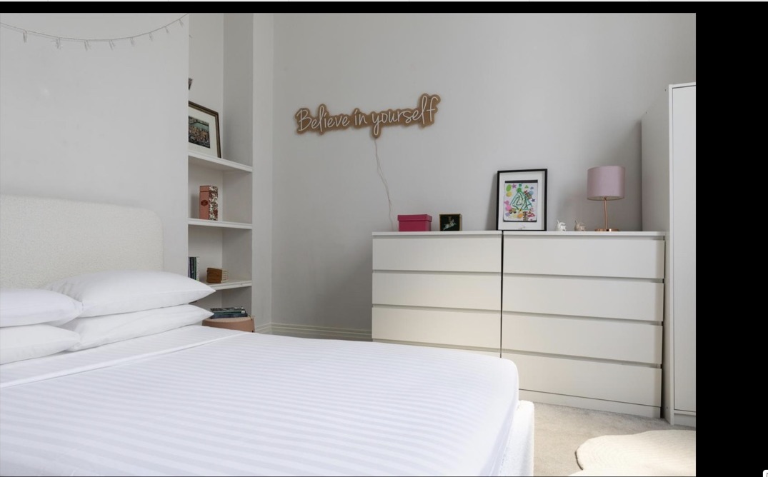 London flat photo 20
